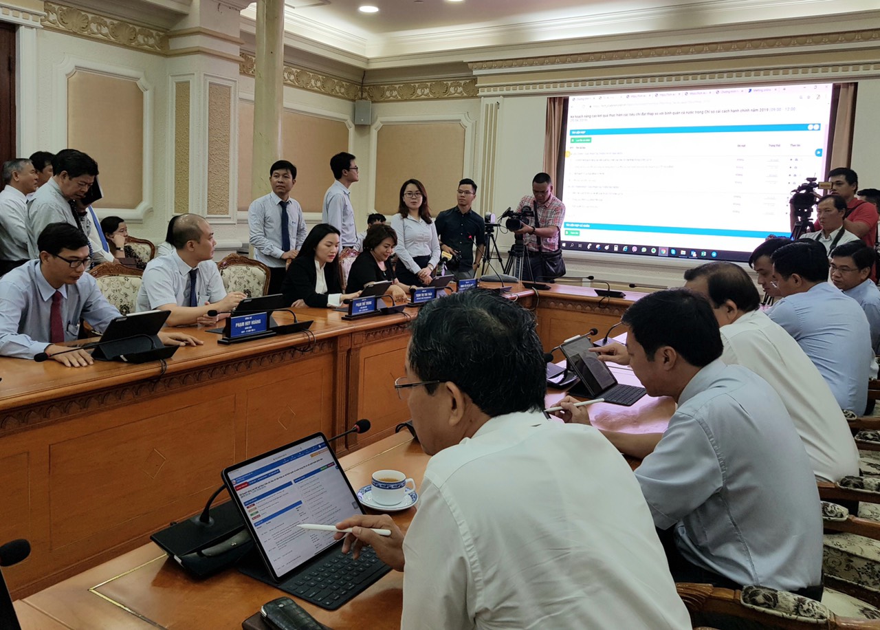 "Giao[-]việc[-]tức[-]thời-[-]Nhắc[-]việc[-]thông[-]minh”[-]giúp[-]thành[-]phố[-]giải[-]quyết[-]các[-]vấn[-]đề[-]“nóng”